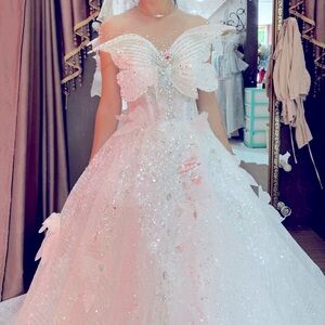👰 Wedding dress